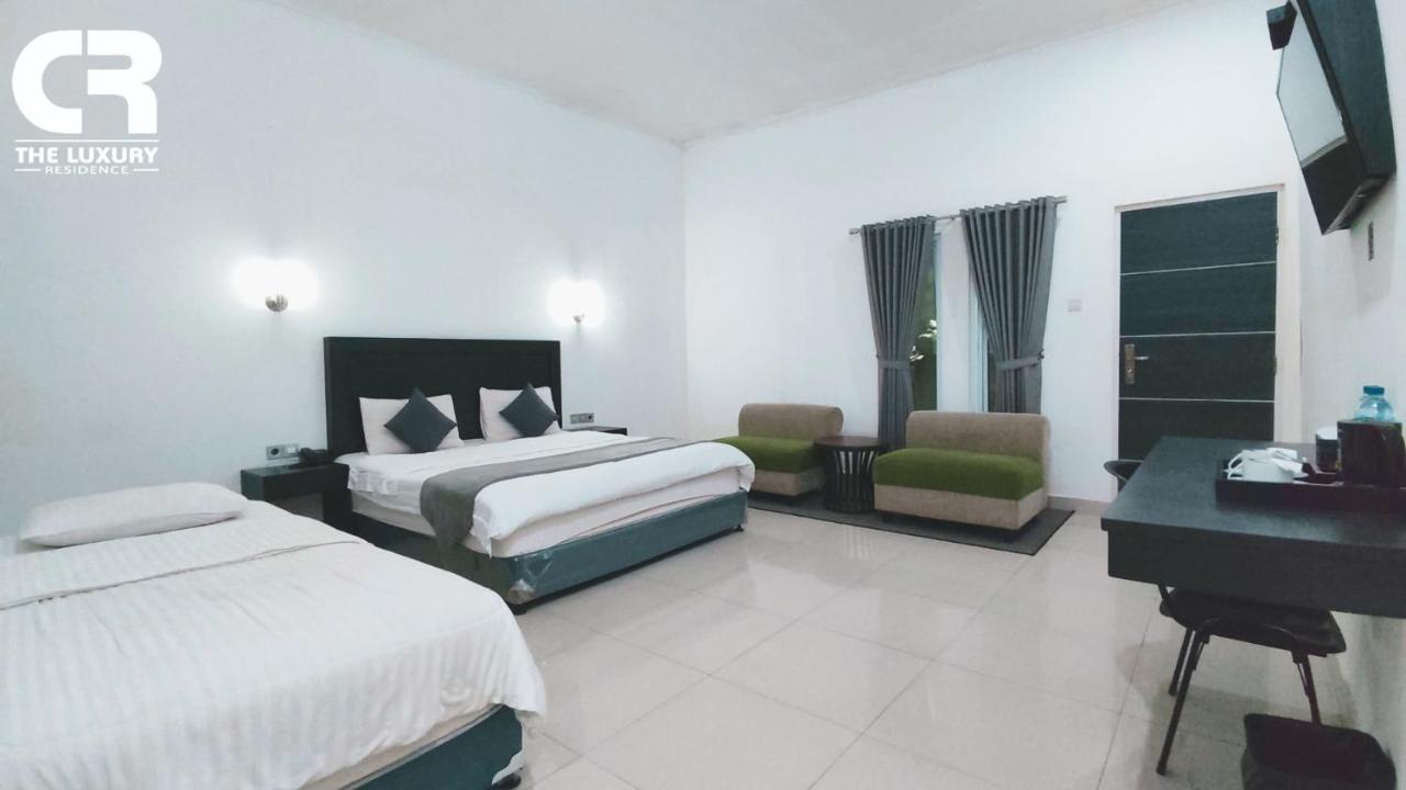 Charaka Residence Banjarnegara Eksteriør billede